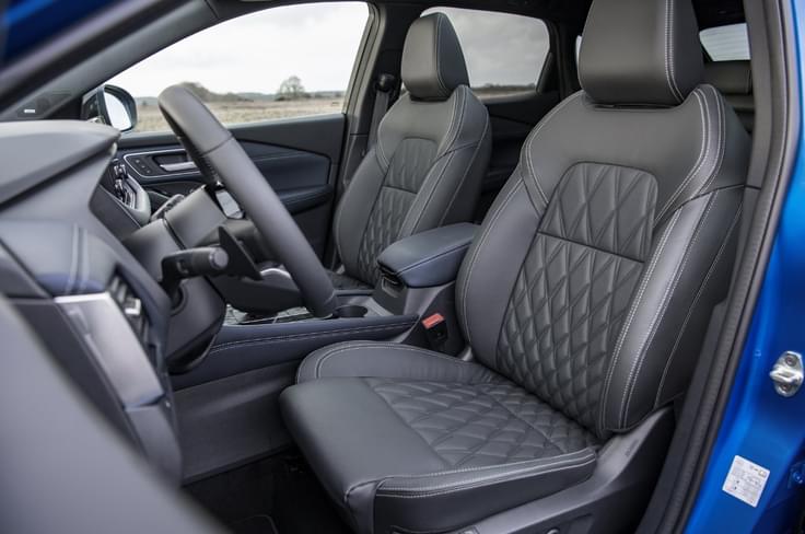 Nissan Qashqai front seats Nissan Qashqai front seats